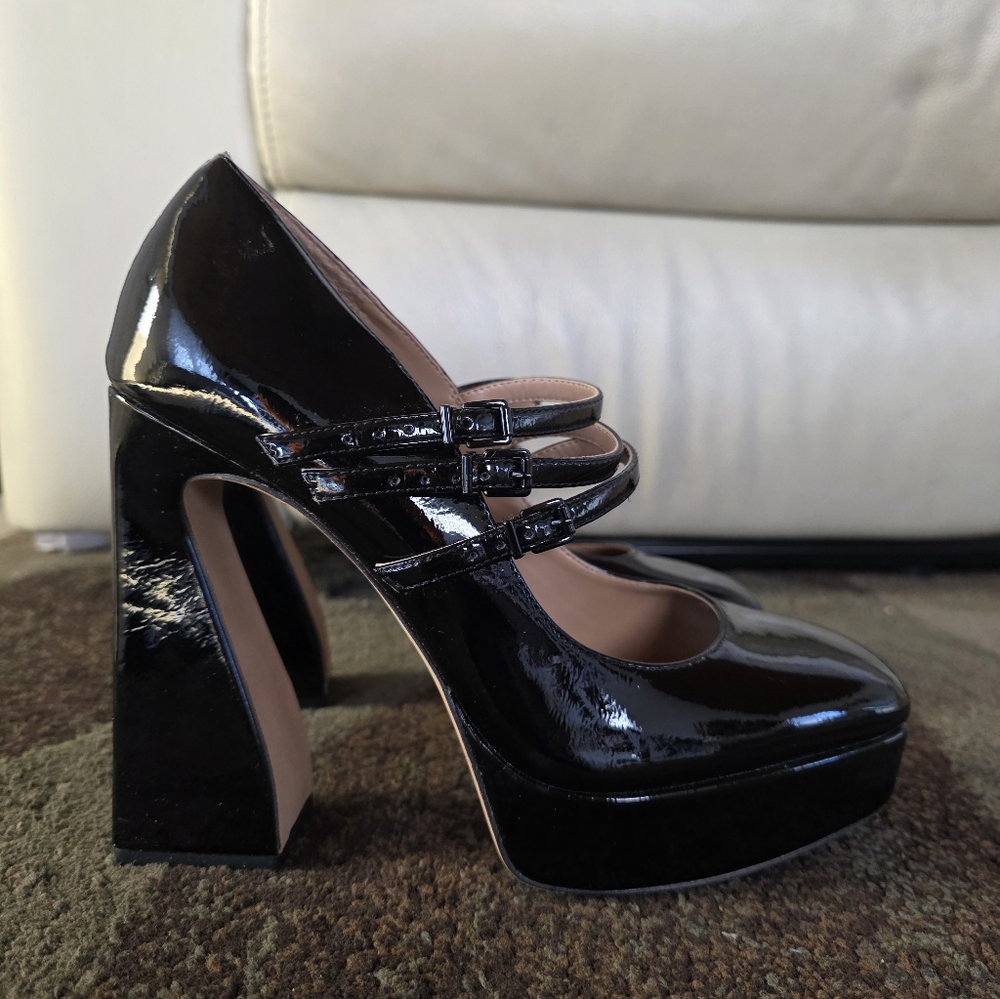 Jessica Simpsom Black Women's Pump